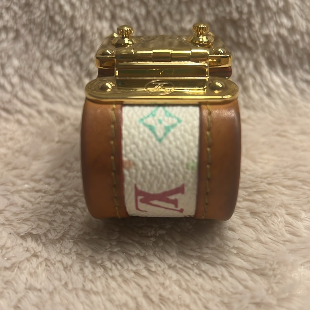 LOUIS VUITTON X TAKASHI MURAKAMI Leather Cuff Bracelet Unisex - Picture 6 of 13